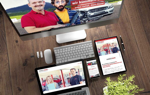 Das Bild zeigt die Website des Sachverständiger Bauer auf mehreren Ausgabegeräten